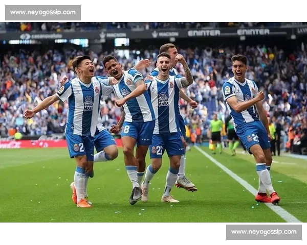 西甲最新赛季精彩比分分析与热门球队战况回顾 西甲最新赛季精彩比分分析与热门球队战况回顾